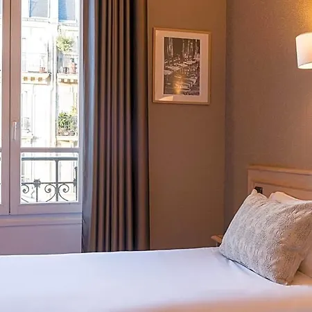 Hotell France 3*